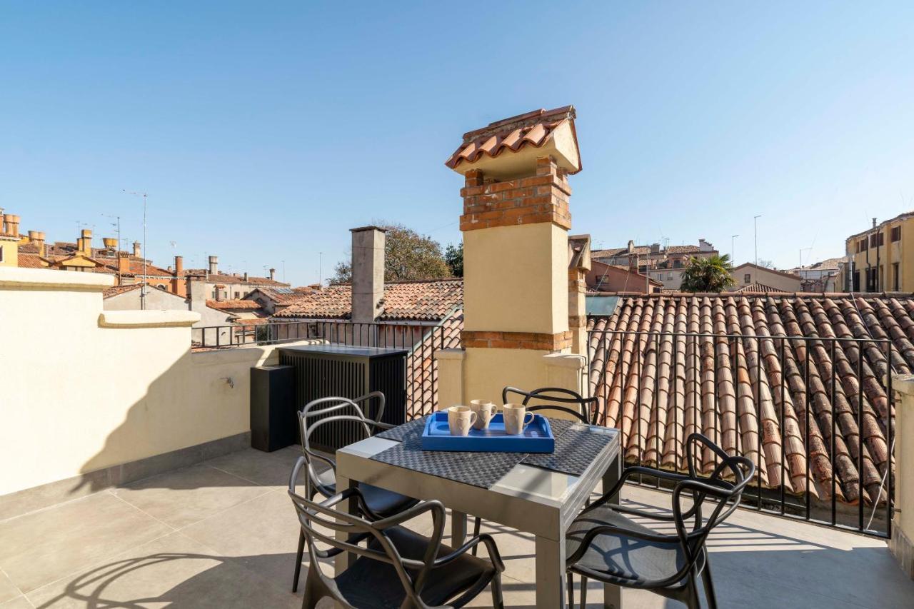 La Terrasse Villa Veneţia Exterior foto