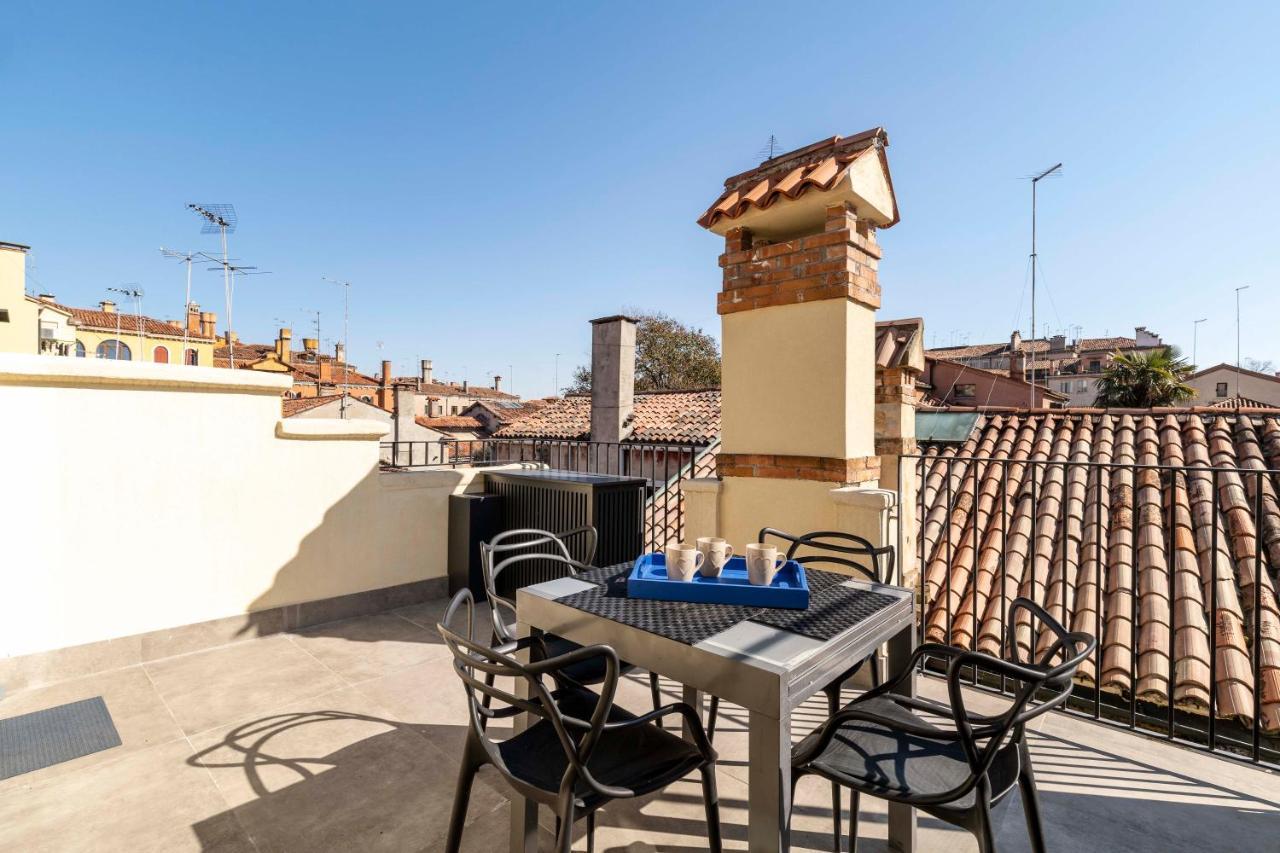 La Terrasse Villa Veneţia Exterior foto